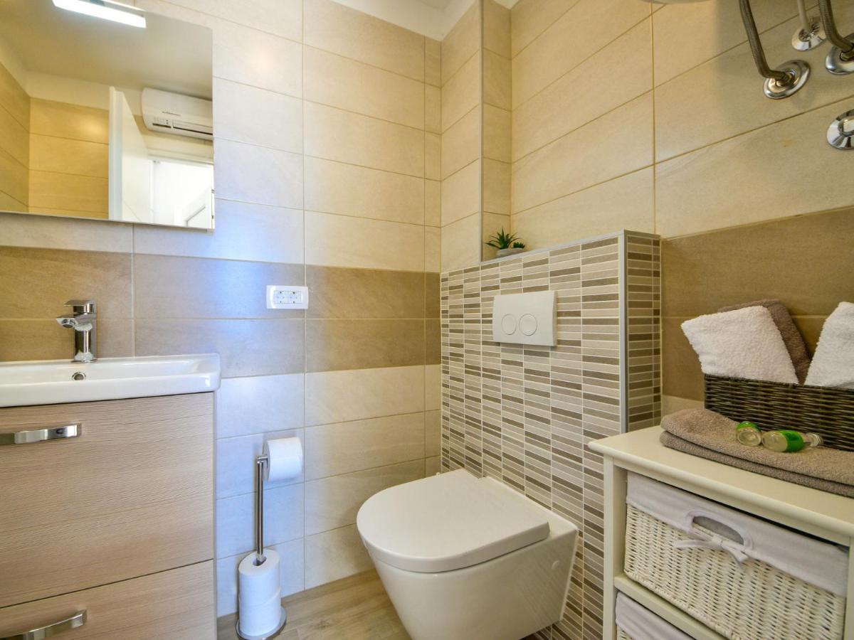 Holiday Home Matea By Interhome Rijeka Ngoại thất bức ảnh